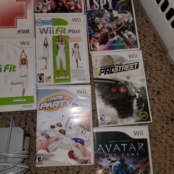 Wii - Picture 3 of 6